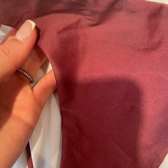 Bikini - Picture 4 of 5